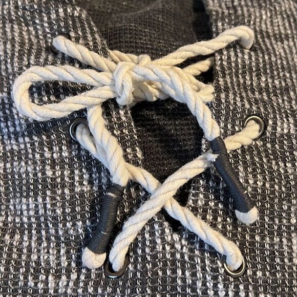 Inspired Heart Black and White Woven Front Pocket Hoodie Pullover Size M - Picture 15 of 15